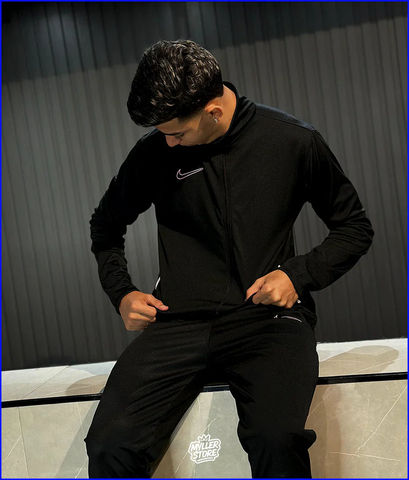 Conjunto NK Sportwear Dryfit