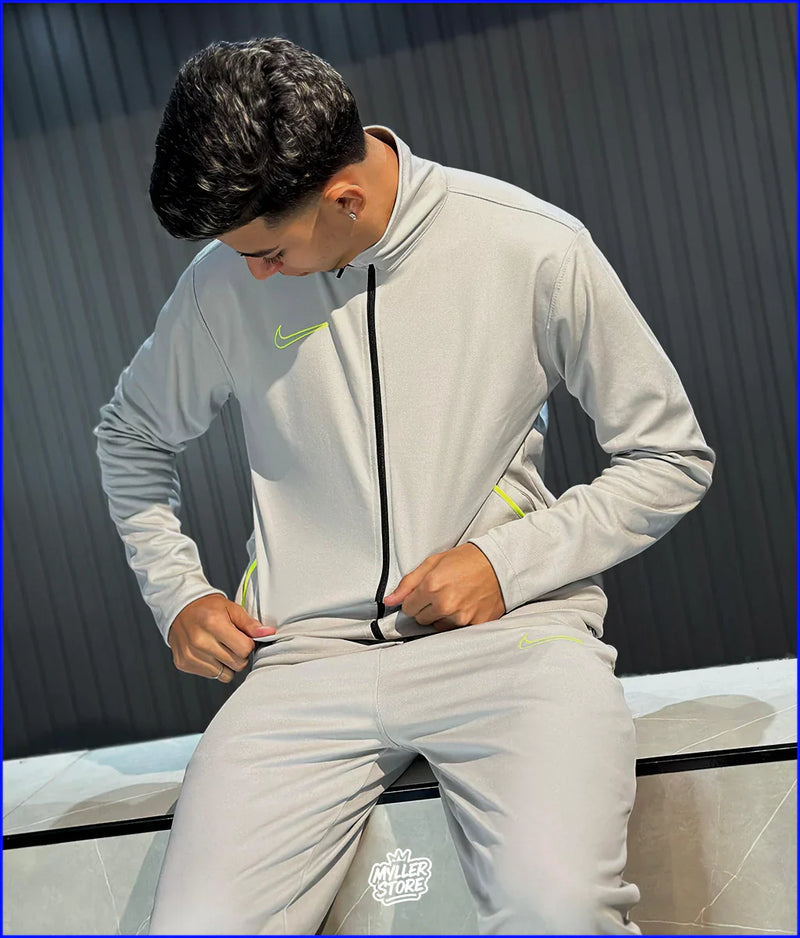 Conjunto NK Sportwear Dryfit